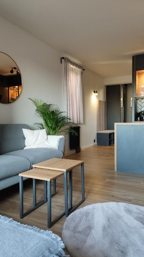 Apartment Between Krasków Εξωτερικό φωτογραφία