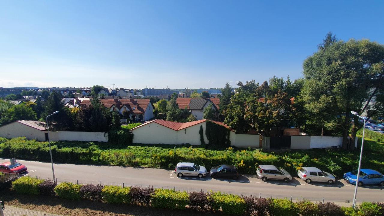 Apartment Between Krasków Εξωτερικό φωτογραφία