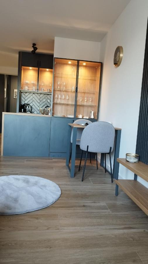 Apartment Between Krasków Εξωτερικό φωτογραφία
